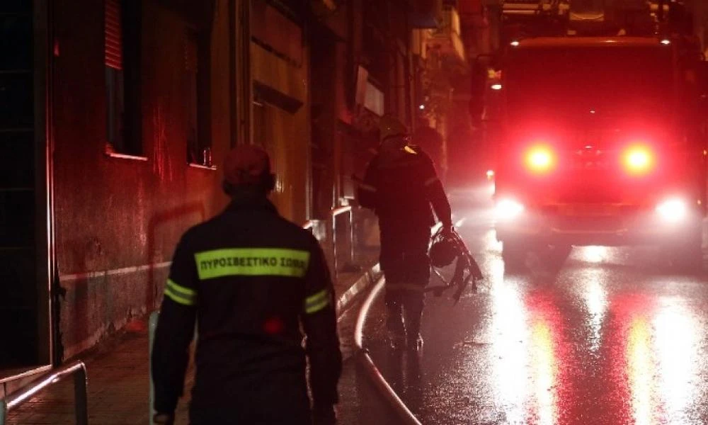 Υπό έλεγχο τέθηκε η πυρκαγιά σε κτίριο στον Νέο Κόσμο